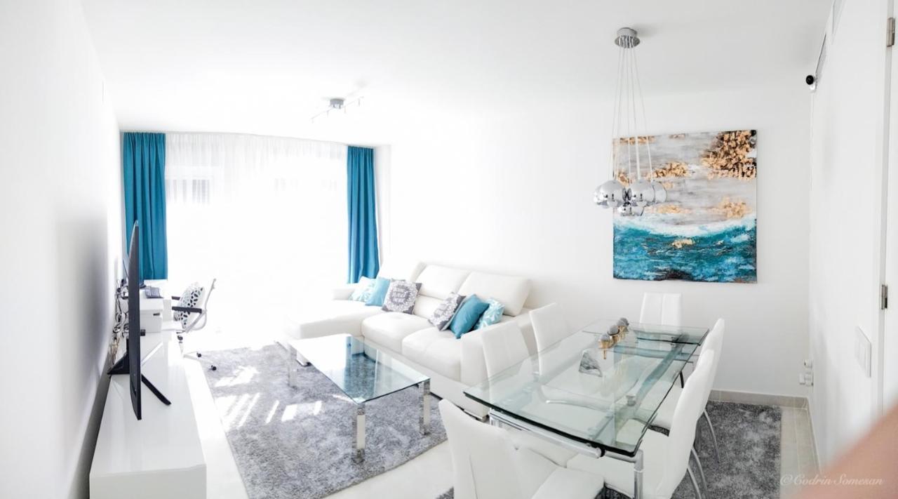 Lovely Apartment Centrally Located In 埃斯特波纳 外观 照片