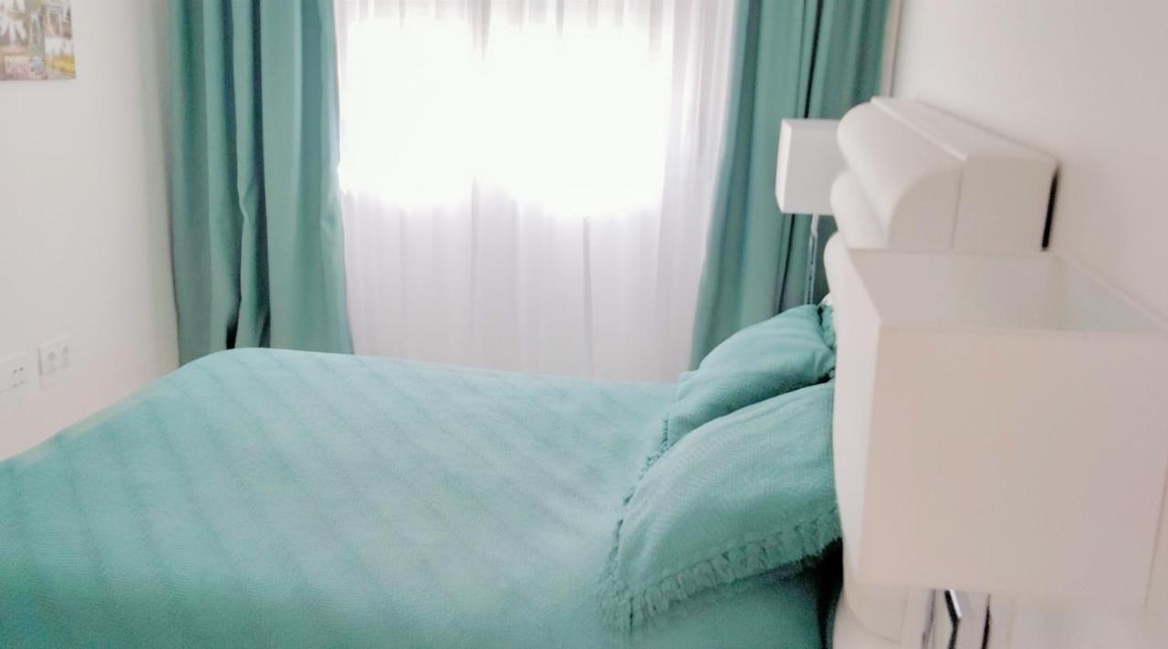 Lovely Apartment Centrally Located In 埃斯特波纳 外观 照片