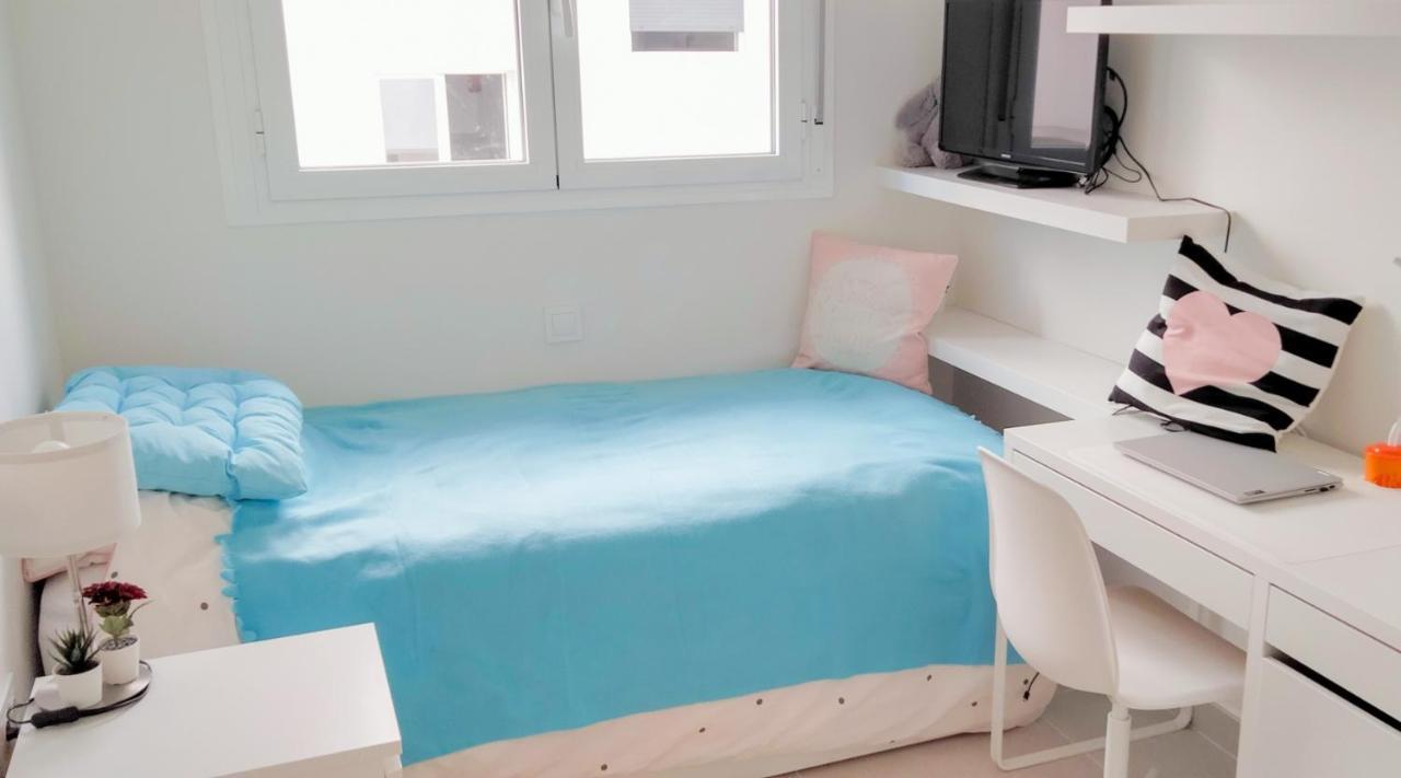 Lovely Apartment Centrally Located In 埃斯特波纳 外观 照片