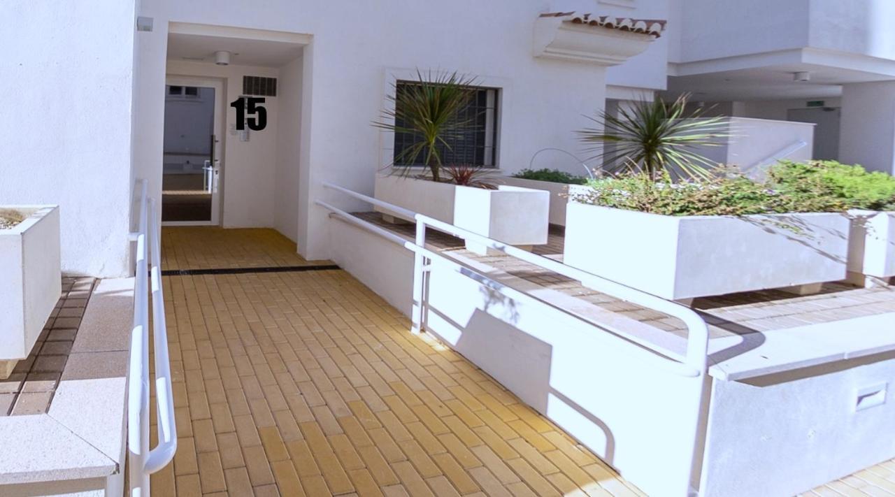 Lovely Apartment Centrally Located In 埃斯特波纳 外观 照片